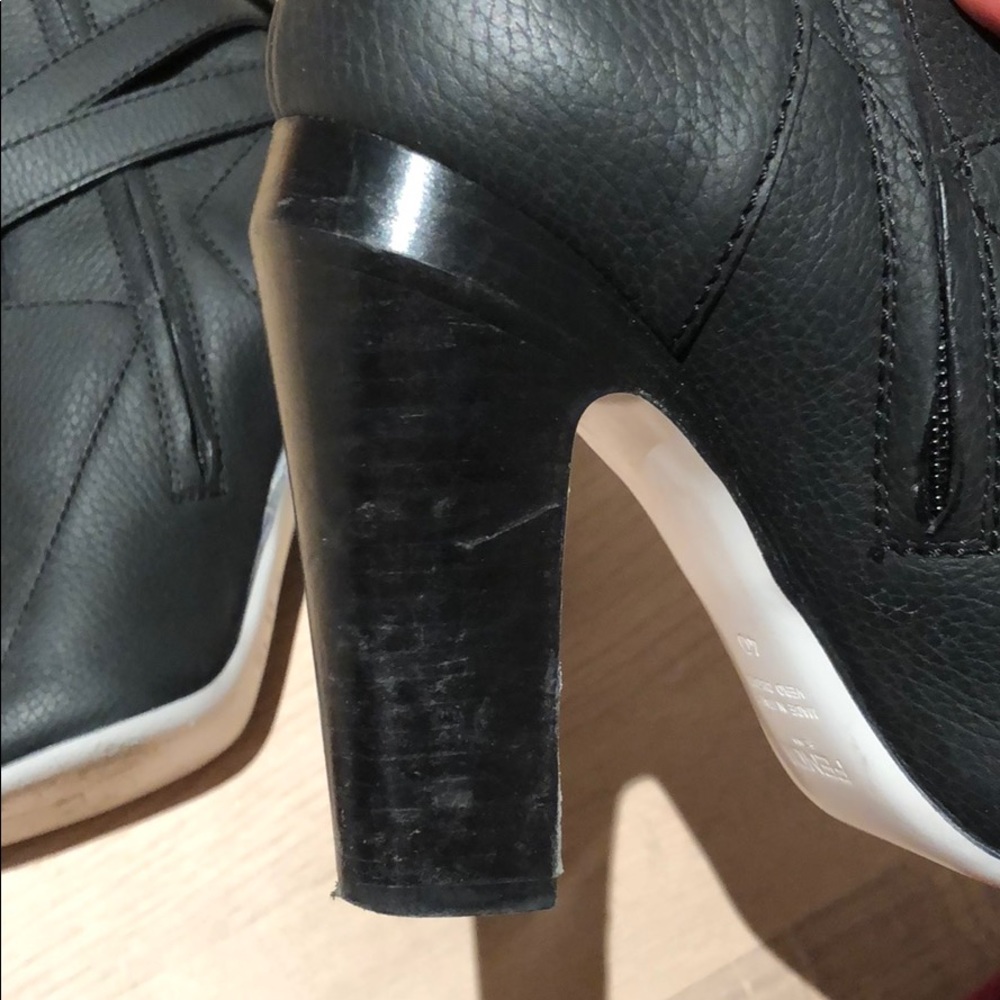 Fendi Black Women's Ankle Boots - Picture 8 of 8